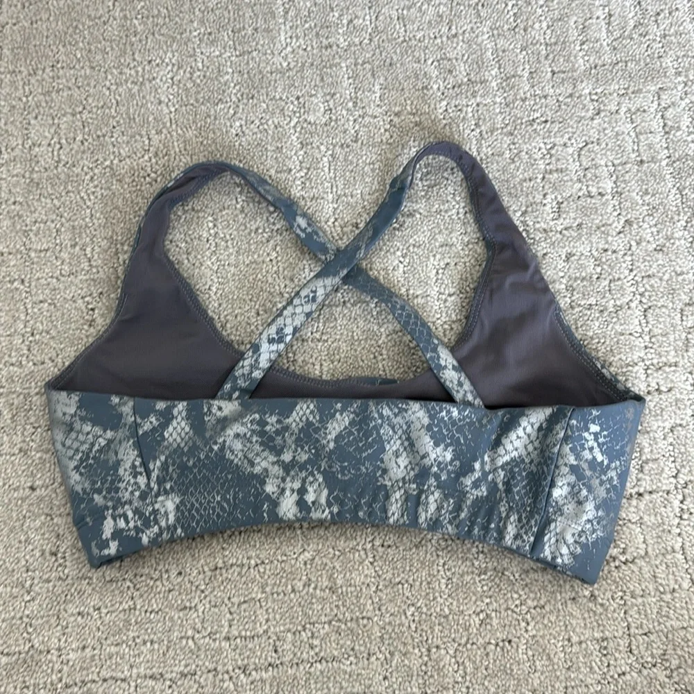 Carbon38 “contour” sports bra in metallic snake print blue grey gray silver